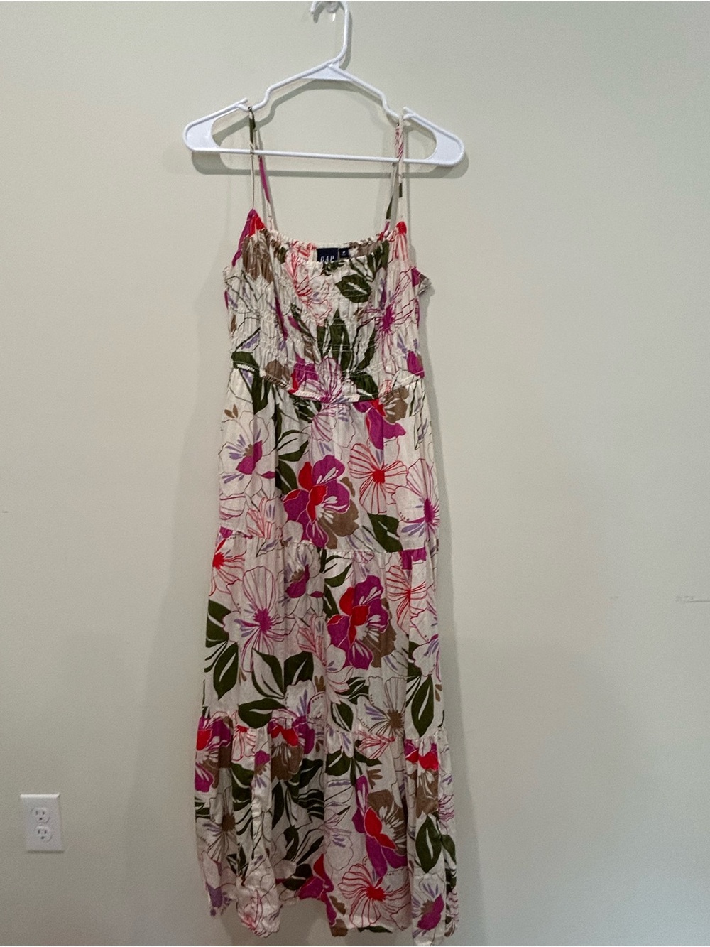 Gap Floral Spaghetti-Strap Maxi Dress in Cream and Pink